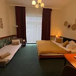 Arcus Garden 3* ברטיסלאבה