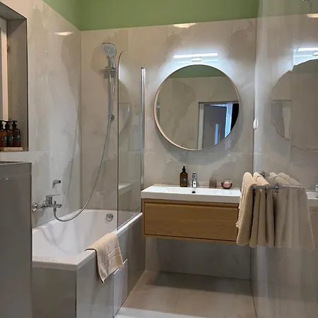 מלון Arcus Garden 3*