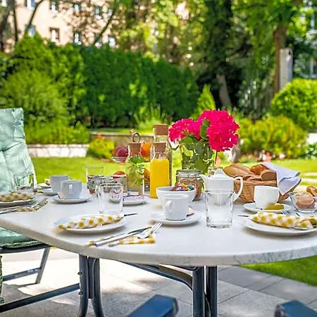 Arcus Garden 3*