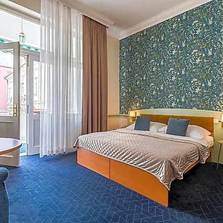Arcus Garden 3*