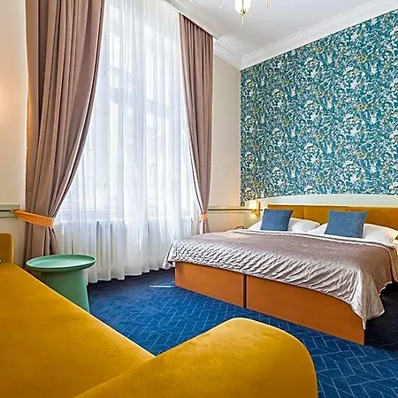Arcus Garden 3*