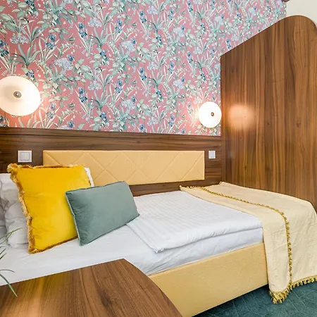 Arcus Garden Hotel
