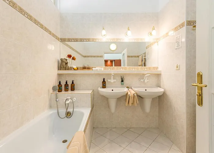 Arcus Garden فندق براتسيلافا